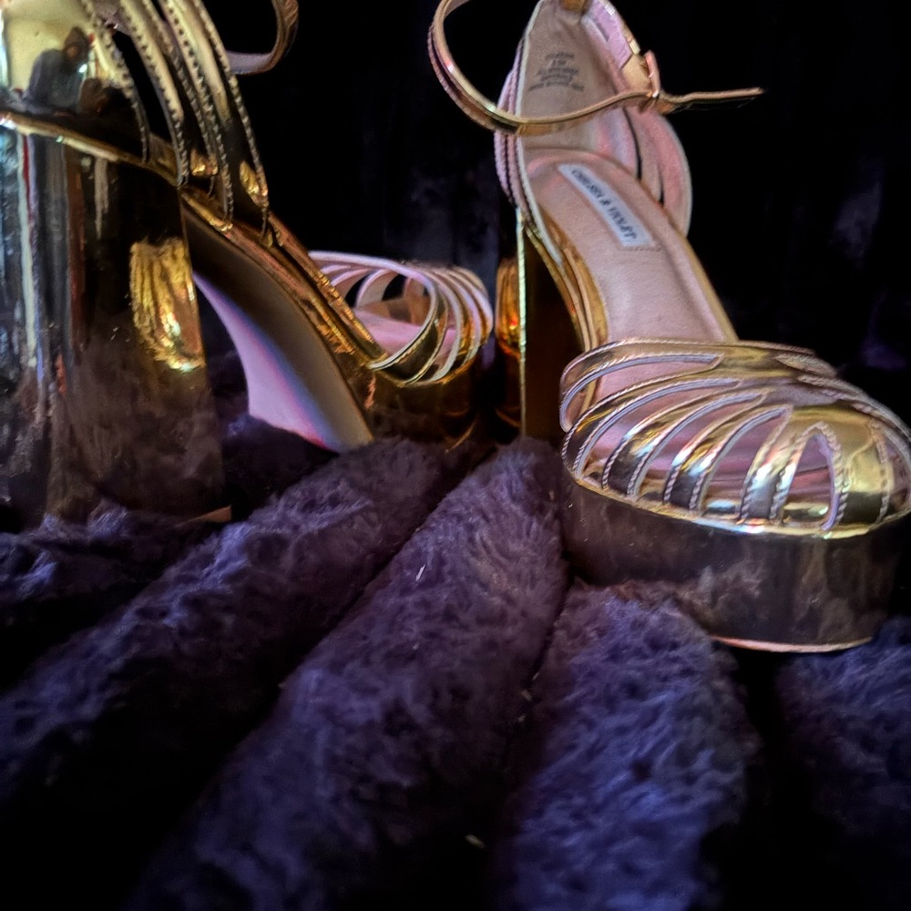 Elegant Gold Strappy Platform Heels